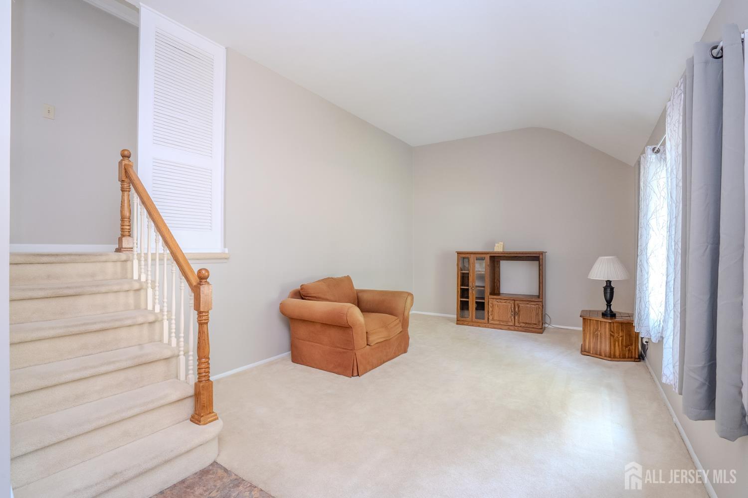 499 Old Stage Road Spotswood, NJ 08884 - Photo 6 of 18 Gallery Image 6