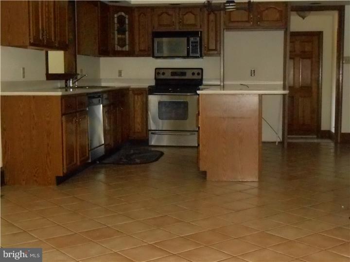 1168 Forest Grove Road Buckingham, PA 18925 - Photo 9 of 22 Kitchen
