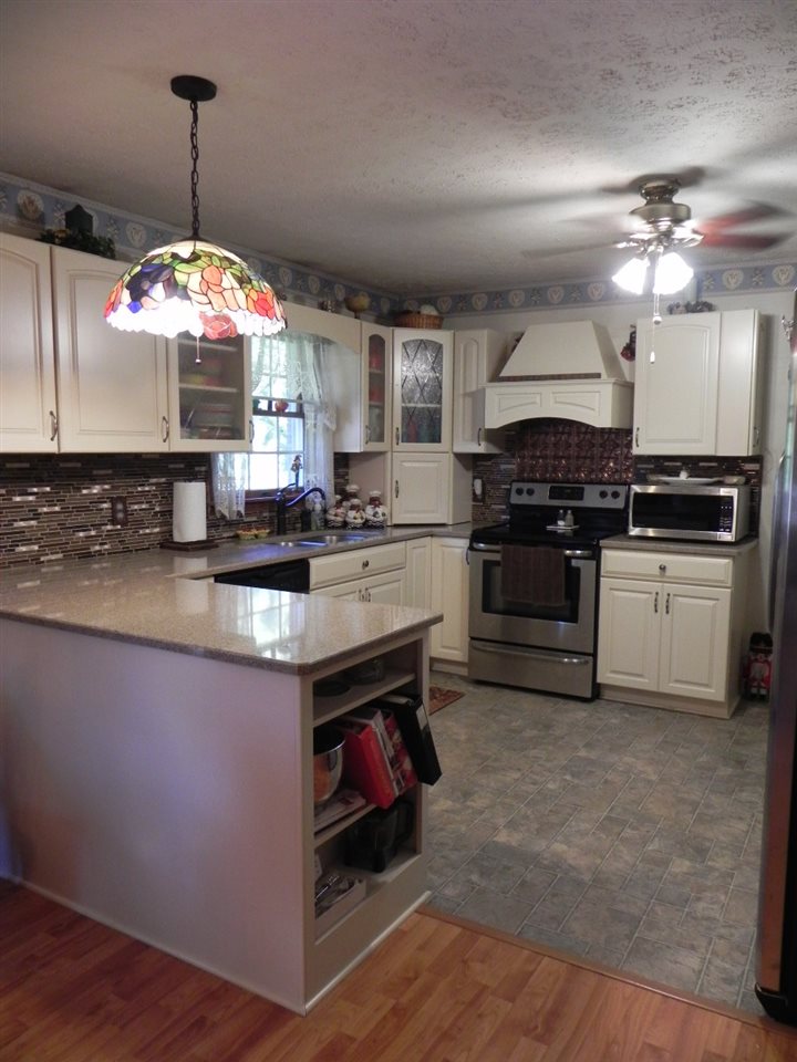 9240 Quaker Road Tell City, IN 47586 - Photo 3 of 15
