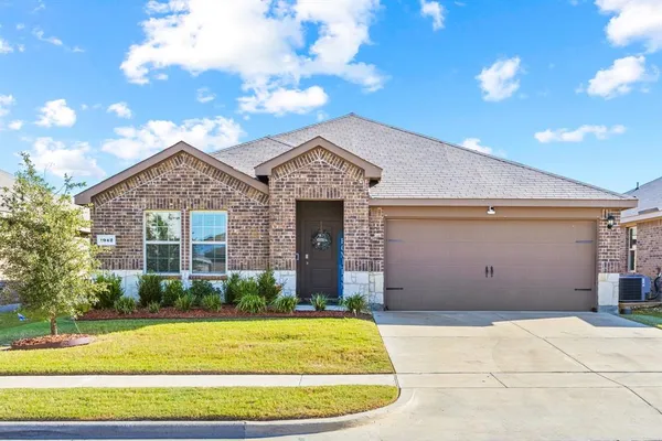 $309,900 | 1942 Duskwood Drive, Lancaster, TX 75146