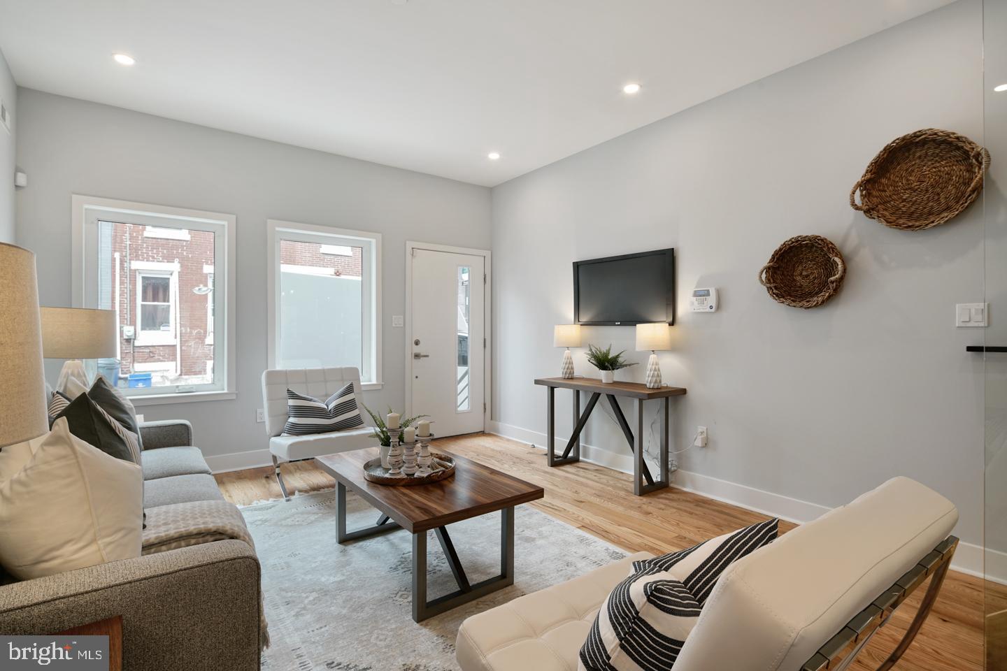 2048 Gerritt Street Philadelphia, PA 19146 - Photo 3 of 57