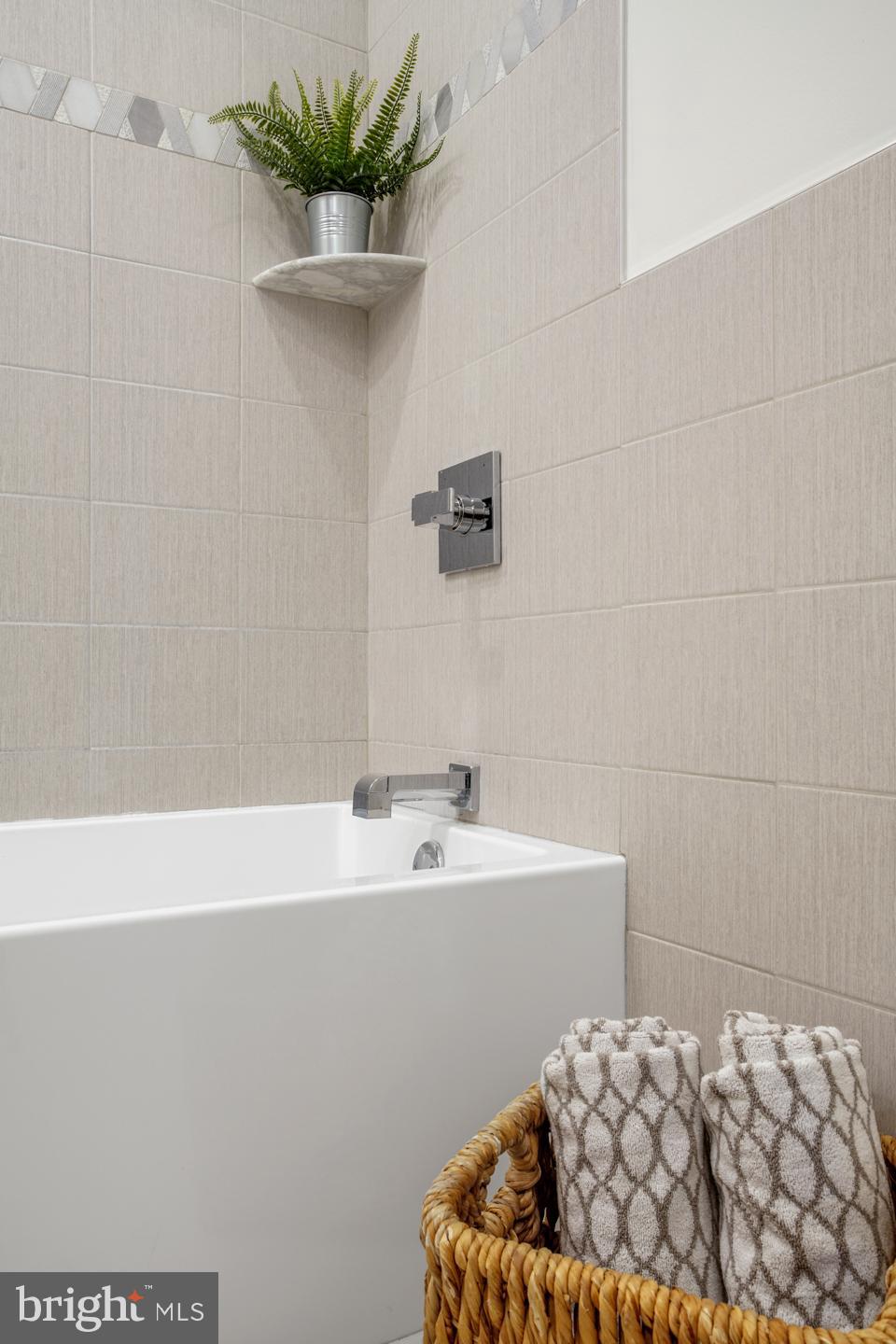 2048 Gerritt Street Philadelphia, PA 19146 - Photo 29 of 57