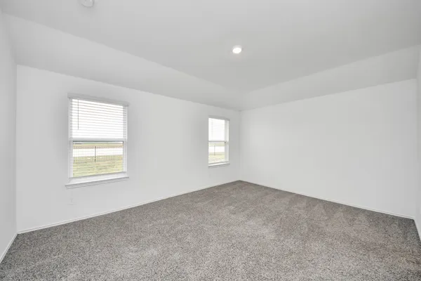 $2,300 | 1310 Bison View Lane, Sealy, TX 77474