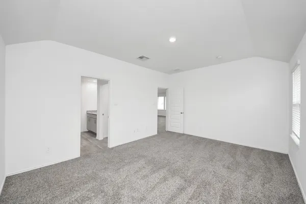 $2,300 | 1310 Bison View Lane, Sealy, TX 77474