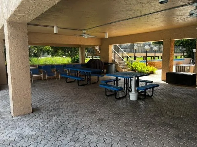 $139,900 | 7320 Lake Cir Drive, Unit 407, Margate, FL 33063