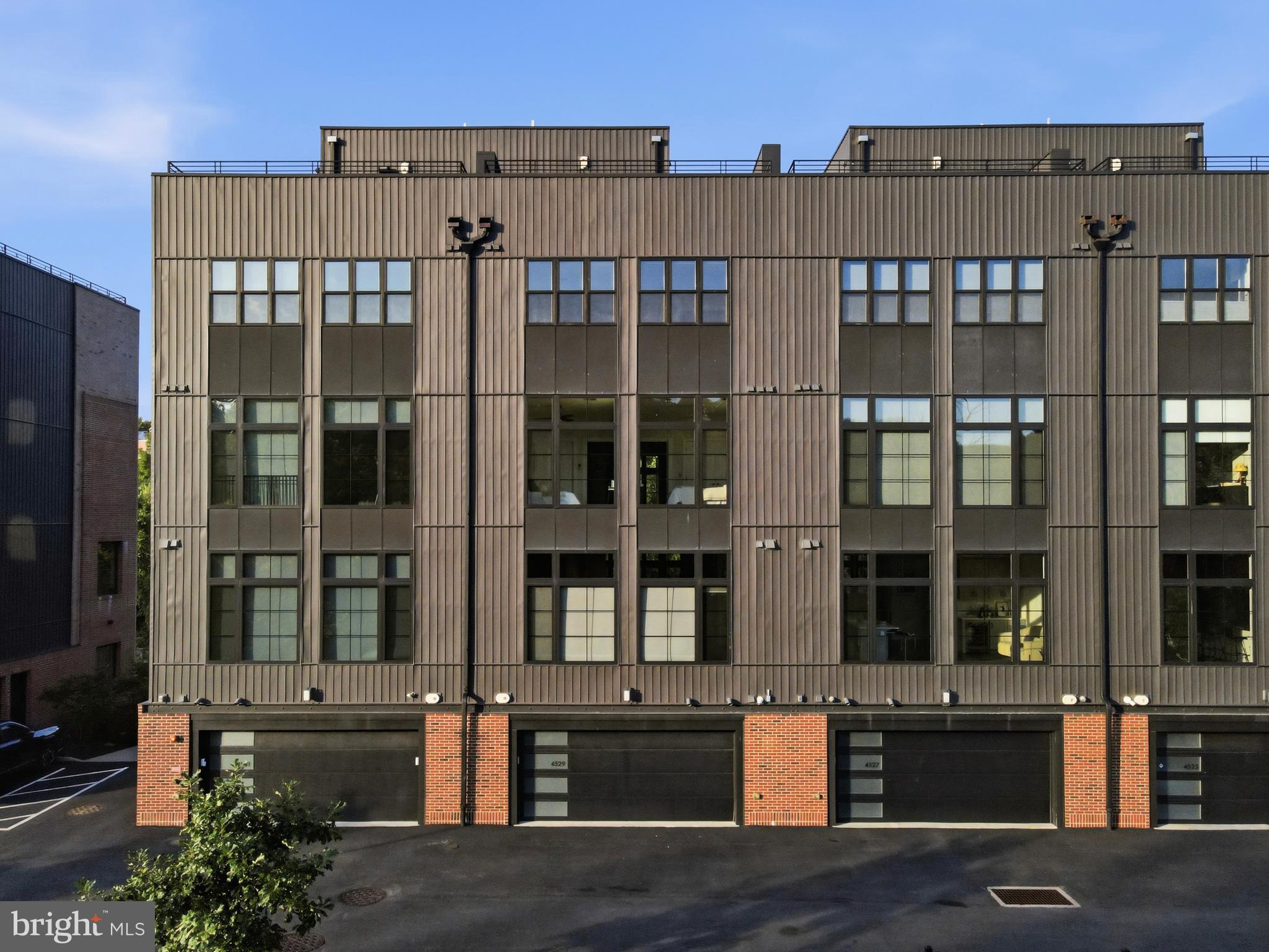 4529 Riverside Way Philadelphia, PA 19127 - Photo 25 of 28 Gallery Image 25
