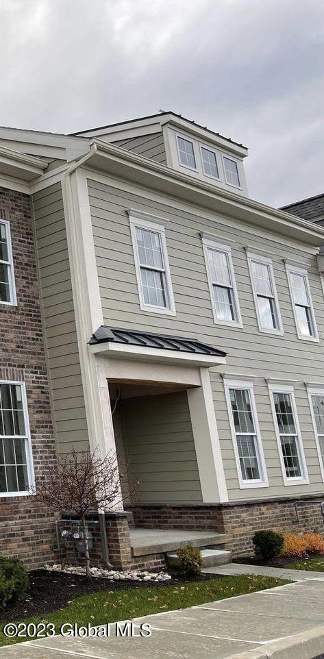 9 Cambridge Way Colonie, NY 12110 - Photo 1 of 15 20220810142016197684000000-o-2
