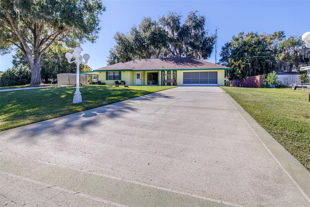 623 Racoon Lane Lorida, FL 33857 - Photo 2 of 80