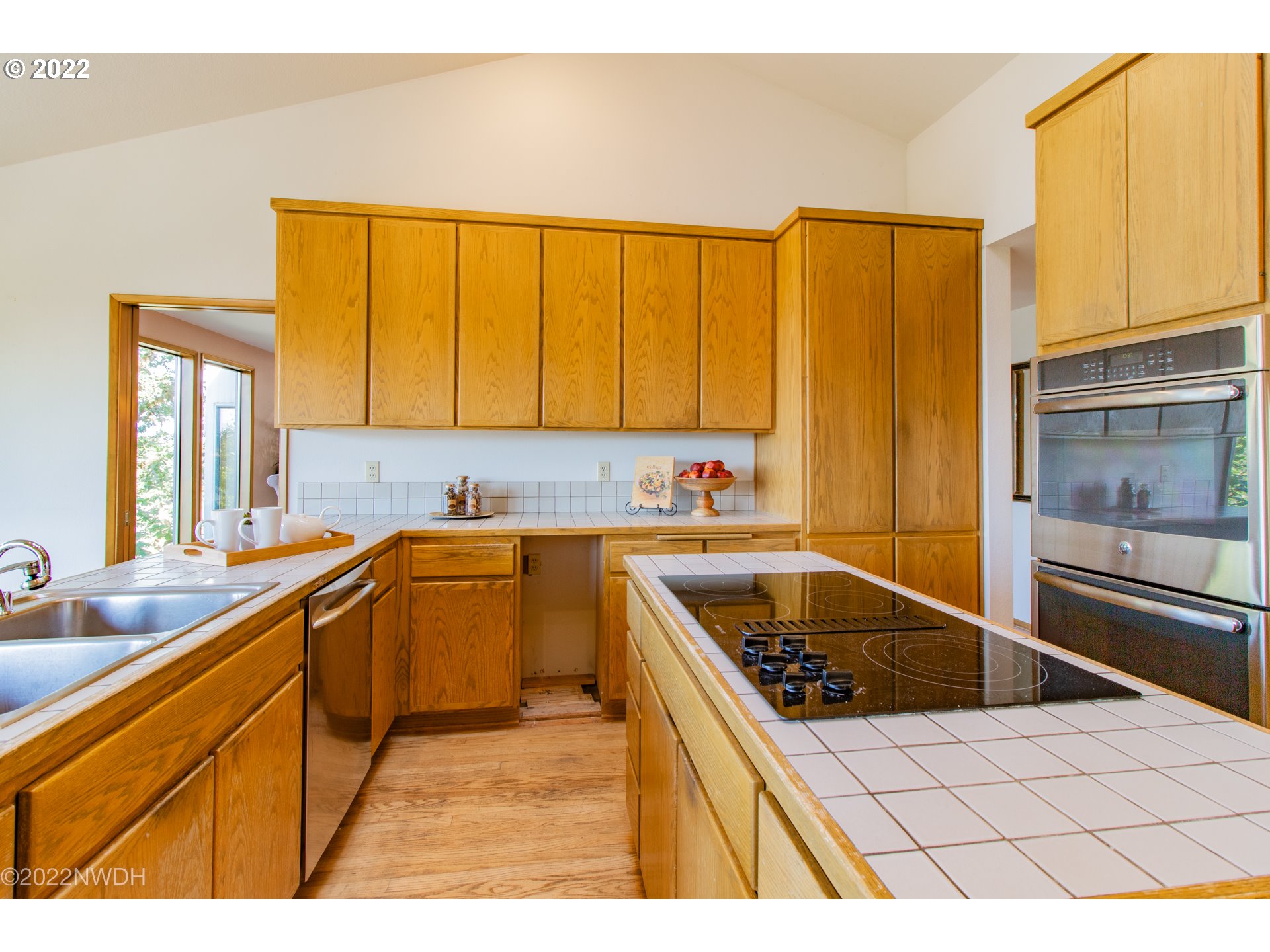 433 Spyglass Drive Eugene, OR 97401 - Photo 17 of 32