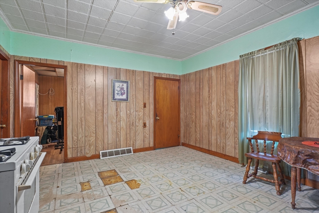 5-7 Arlington Terrace Lawrence, MA 01841 - Photo 14 of 39 a view of a livingroom with furniture