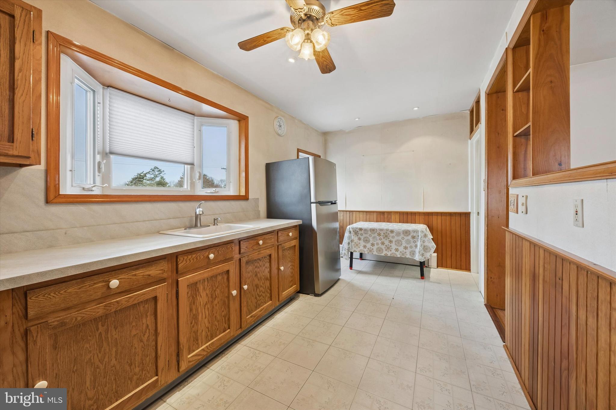 328 Blanchard Road Drexel Hill, PA 19026 - Photo 10 of 27