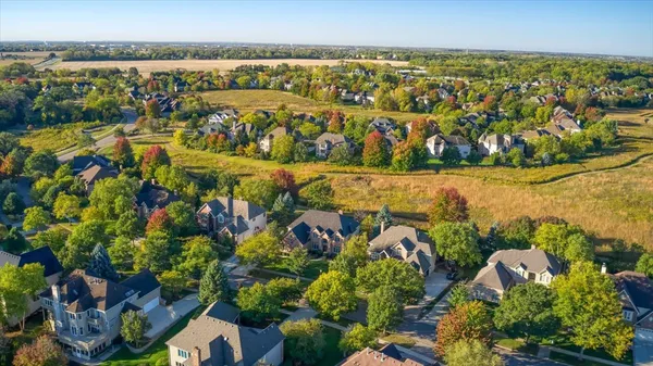 $949,900 | 763 Twin Elms Lane, Batavia, IL 60510