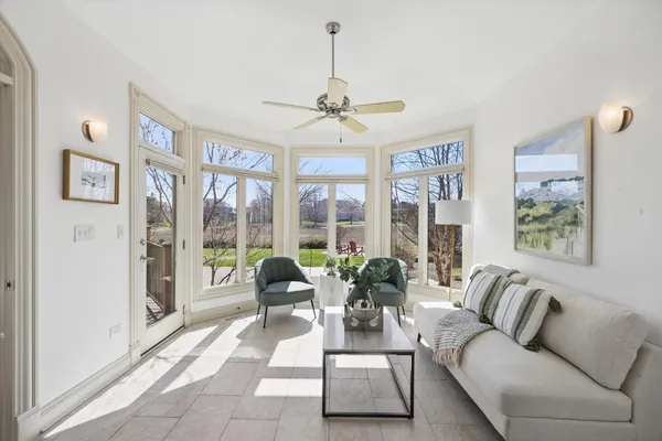 $949,900 | 763 Twin Elms Lane, Batavia, IL 60510