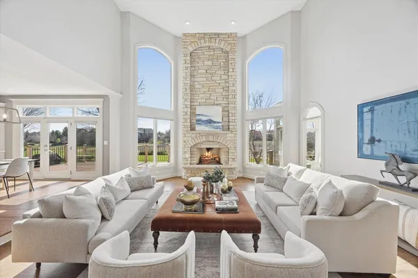 $949,900 | 763 Twin Elms Lane, Batavia, IL 60510