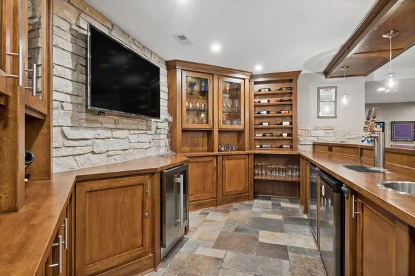 $949,900 | 763 Twin Elms Lane, Batavia, IL 60510