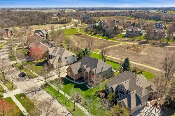 $949,900 | 763 Twin Elms Lane, Batavia, IL 60510