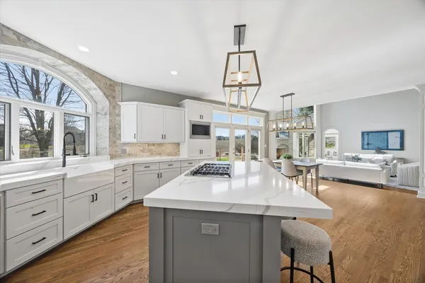 $949,900 | 763 Twin Elms Lane, Batavia, IL 60510
