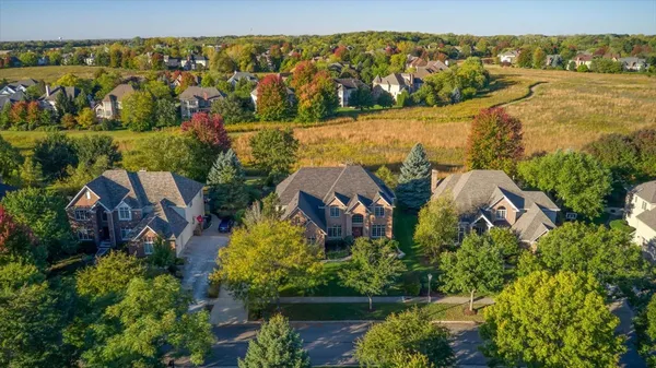 $949,900 | 763 Twin Elms Lane, Batavia, IL 60510