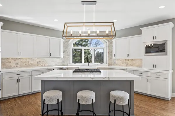 $949,900 | 763 Twin Elms Lane, Batavia, IL 60510