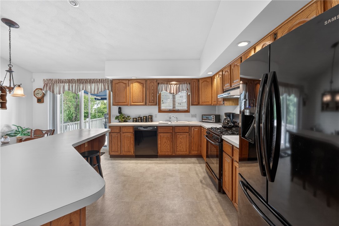 58 Brush Hill Road Narragansett, RI 02882 - Photo 12 of 24