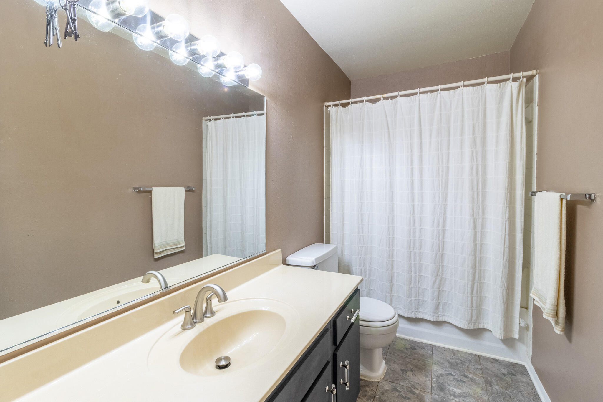 900 Mountain Creek Road, Unit E 63 Chattanooga, TN 37405 - Photo 5 of 12 IMG_3442-HDR