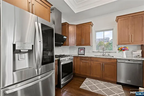$5,400 | 1600 Kaufers Lane, Unit 4, Fort Lee, NJ 07024