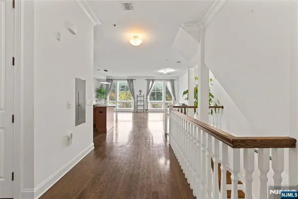 $5,400 | 1600 Kaufers Lane, Unit 4, Fort Lee, NJ 07024