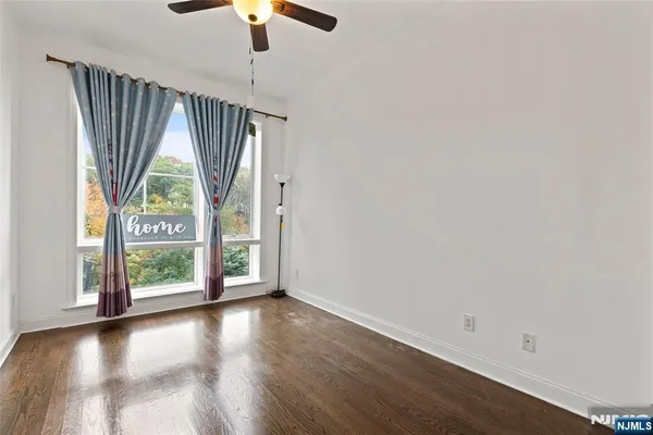 $5,400 | 1600 Kaufers Lane, Unit 4, Fort Lee, NJ 07024