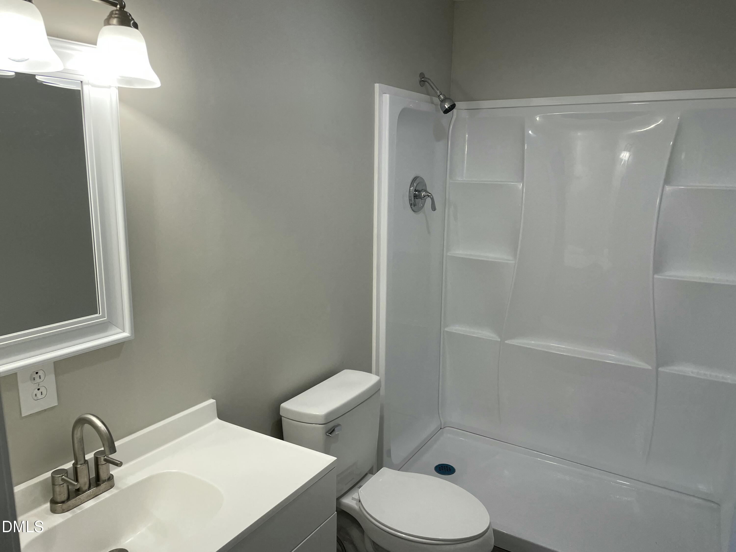 7101 Battle Bridge Road Raleigh, NC 27610 - Photo 7 of 10 IMG_3627