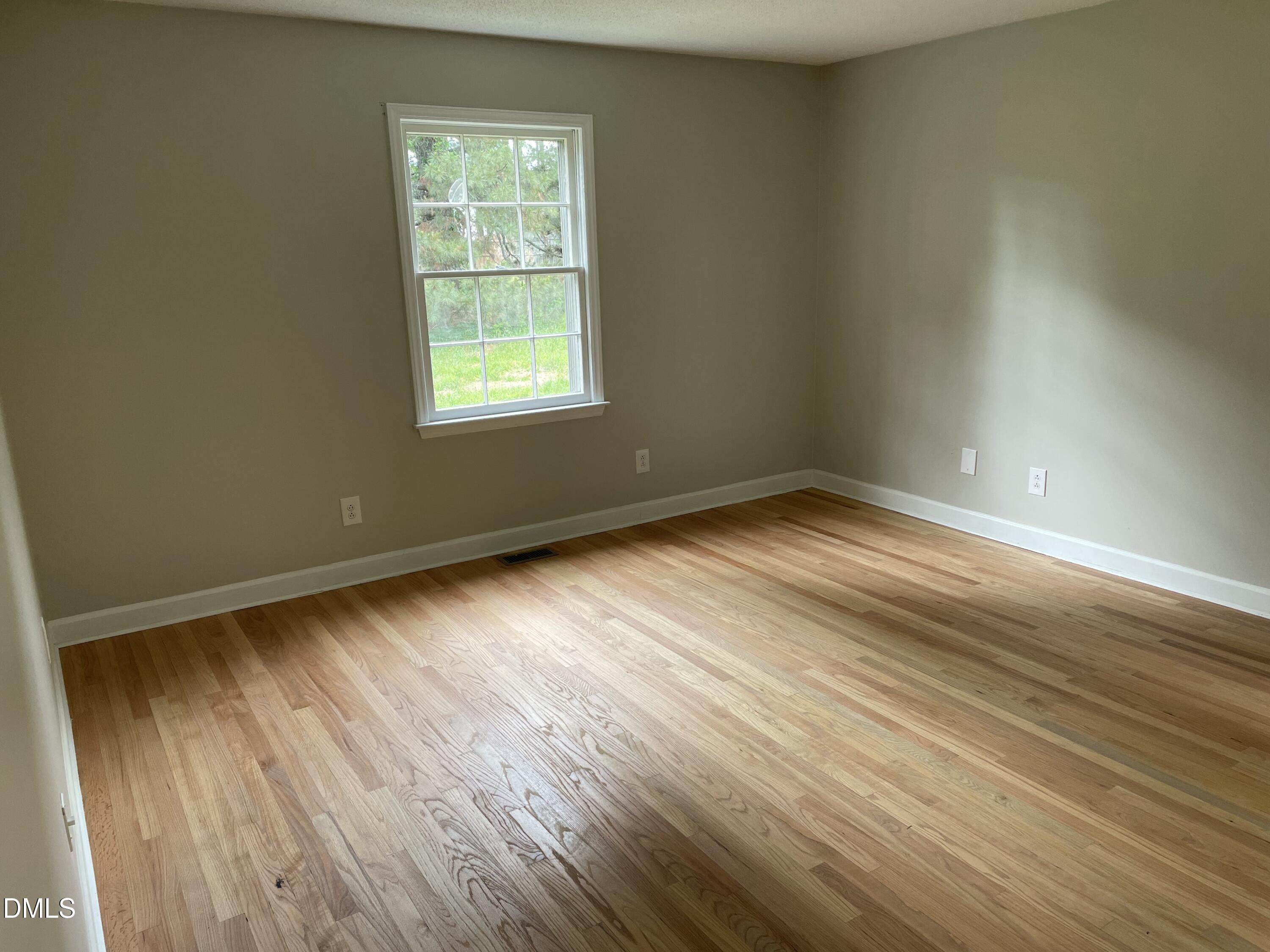 7101 Battle Bridge Road Raleigh, NC 27610 - Photo 8 of 10 IMG_3626