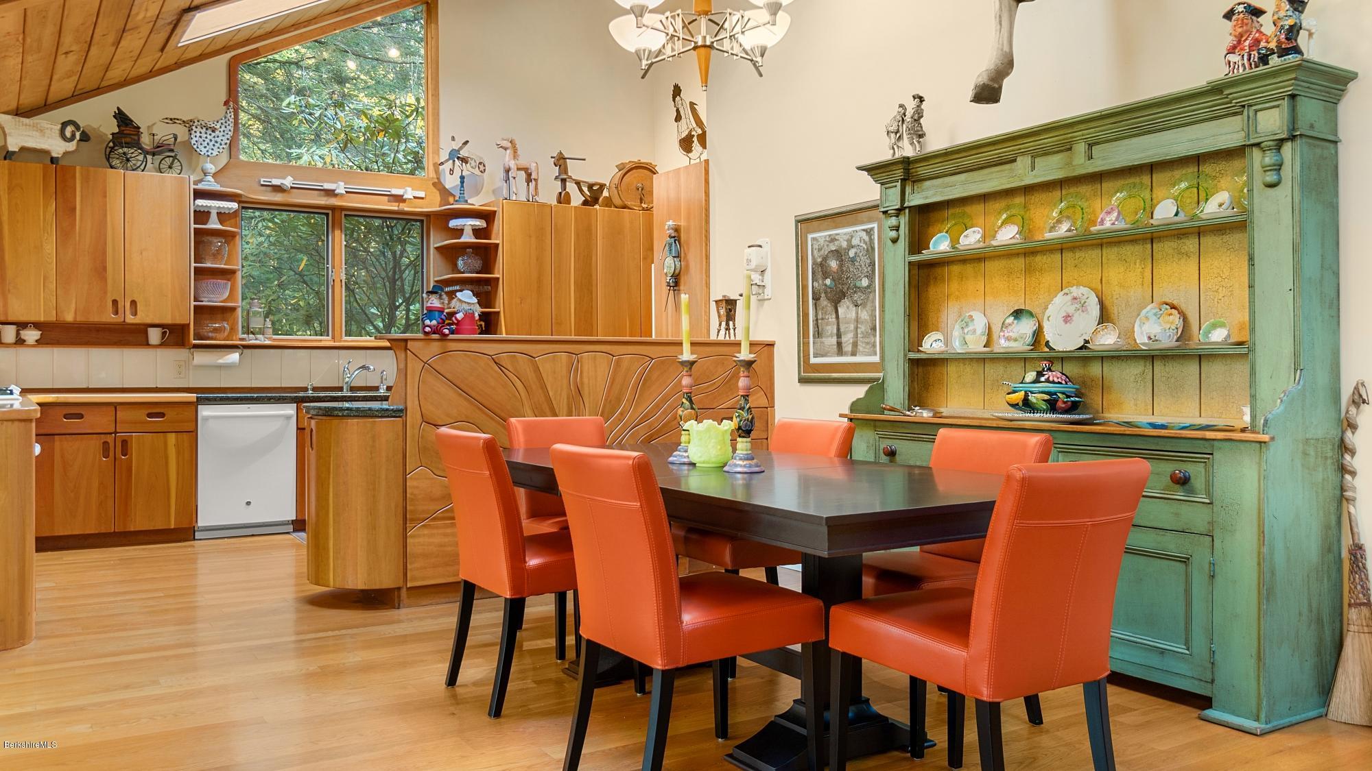 1404 Lenox Road Richmond, MA 01254 - Photo 6 of 29 Dining Room