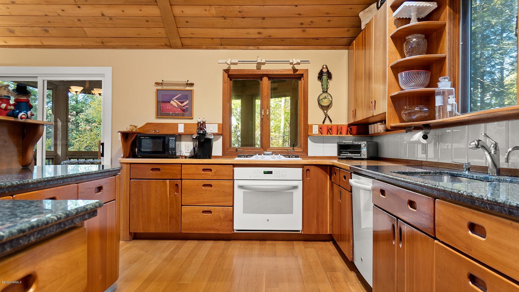 1404 Lenox Road Richmond, MA 01254 - Photo 7 of 29 Kitchen