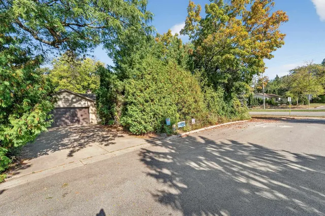 $784,000 | 1626 Laurel Crest, Madison, WI 53705