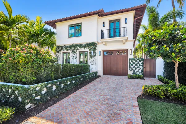 $13,500,000 | 218 Everglade Avenue, Palm Beach, FL 33480