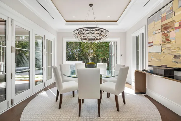 $13,500,000 | 218 Everglade Avenue, Palm Beach, FL 33480