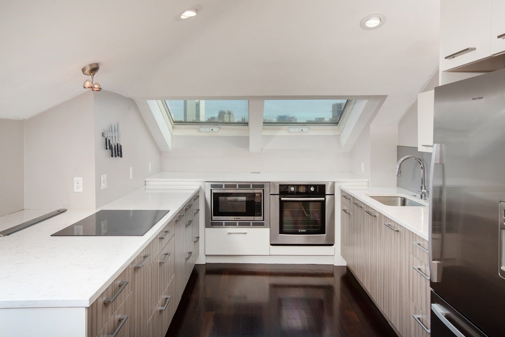 130 Appleton Street, Unit 5A Boston, MA 02116 - Photo 3 of 13