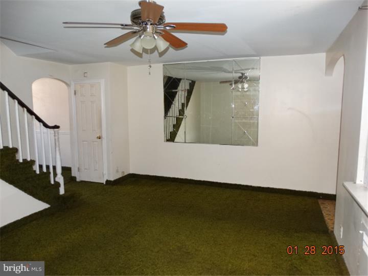 249 Wingate Road Upper Darby, PA 19082 - Photo 3 of 15 Living Room