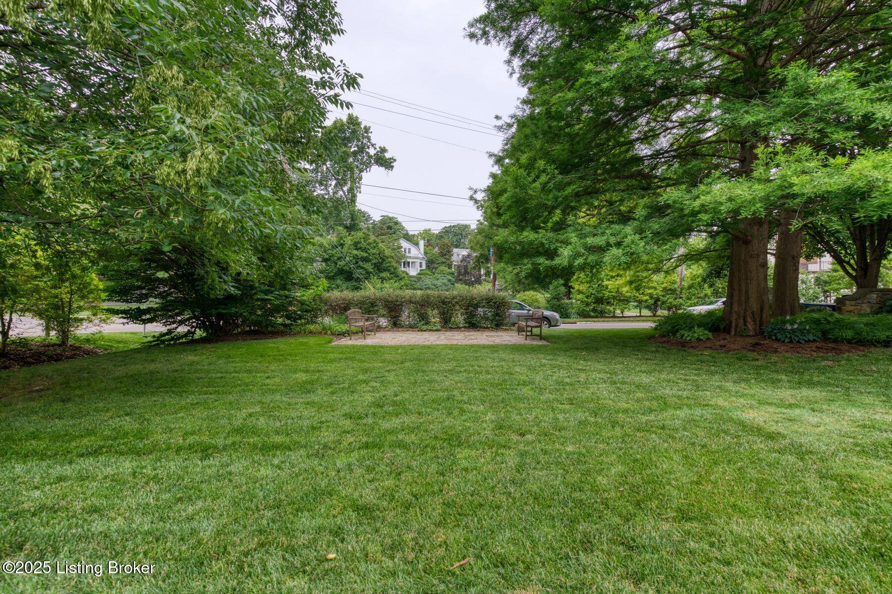 1801 Spring Drive, Unit L Louisville, KY 40205 - Photo 33 of 37 photo_online_033