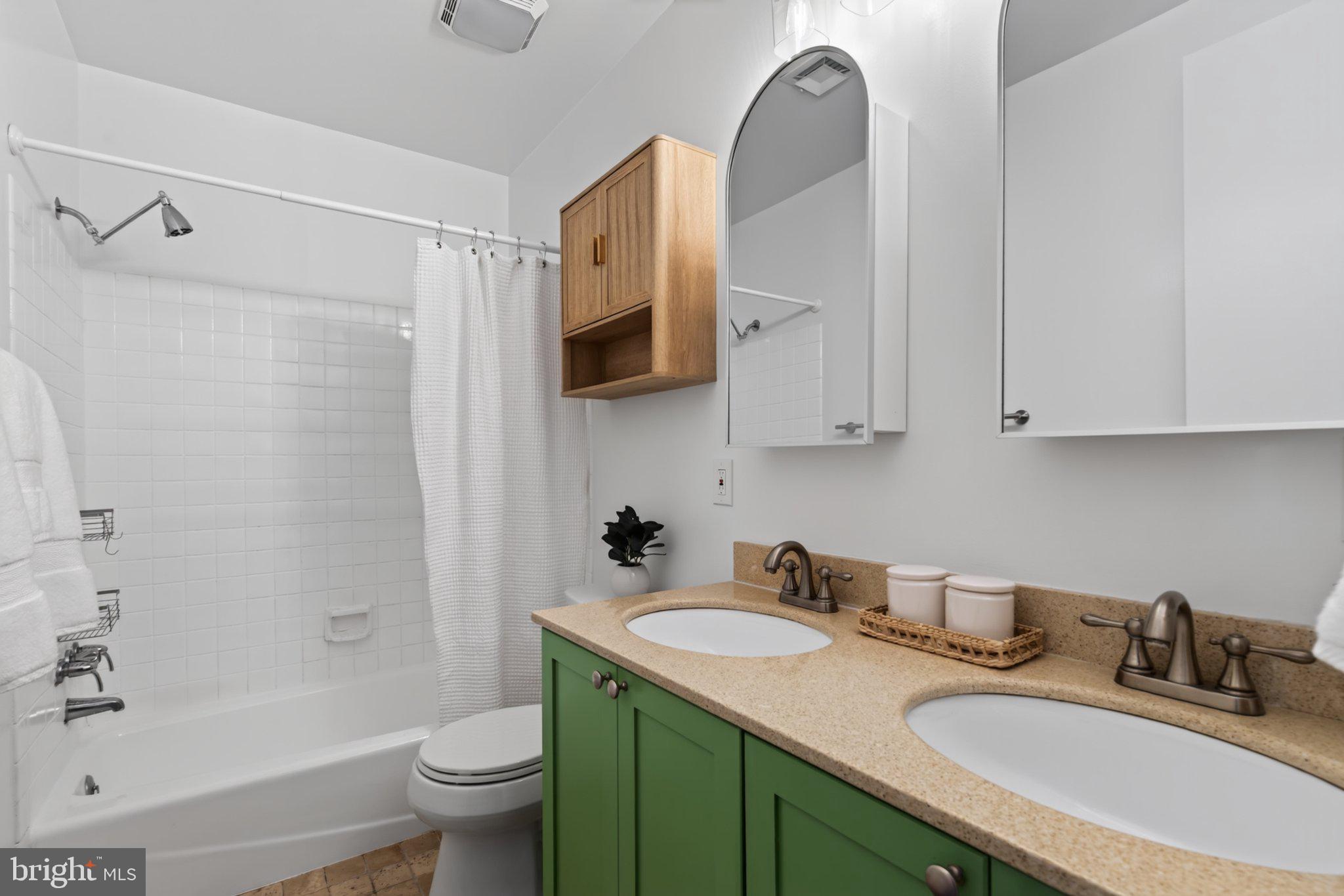 141 12th Street Northeast, Unit 9 Washington, DC 20002 - Photo 25 of 37 Gallery Image 25