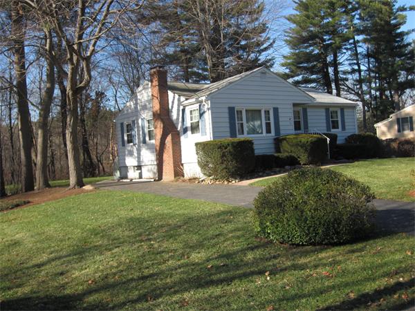10 Lindor Road North Reading, MA 01864 - Photo 4 of 21 Gallery Image 4
