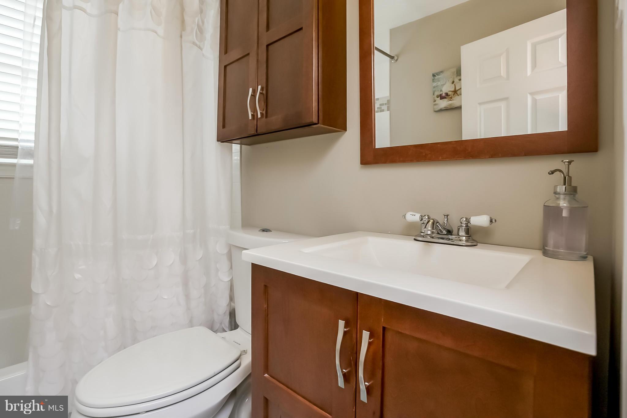 2134 Vailthorn Road Baltimore, MD 21220 - Photo 19 of 30 Bath-2