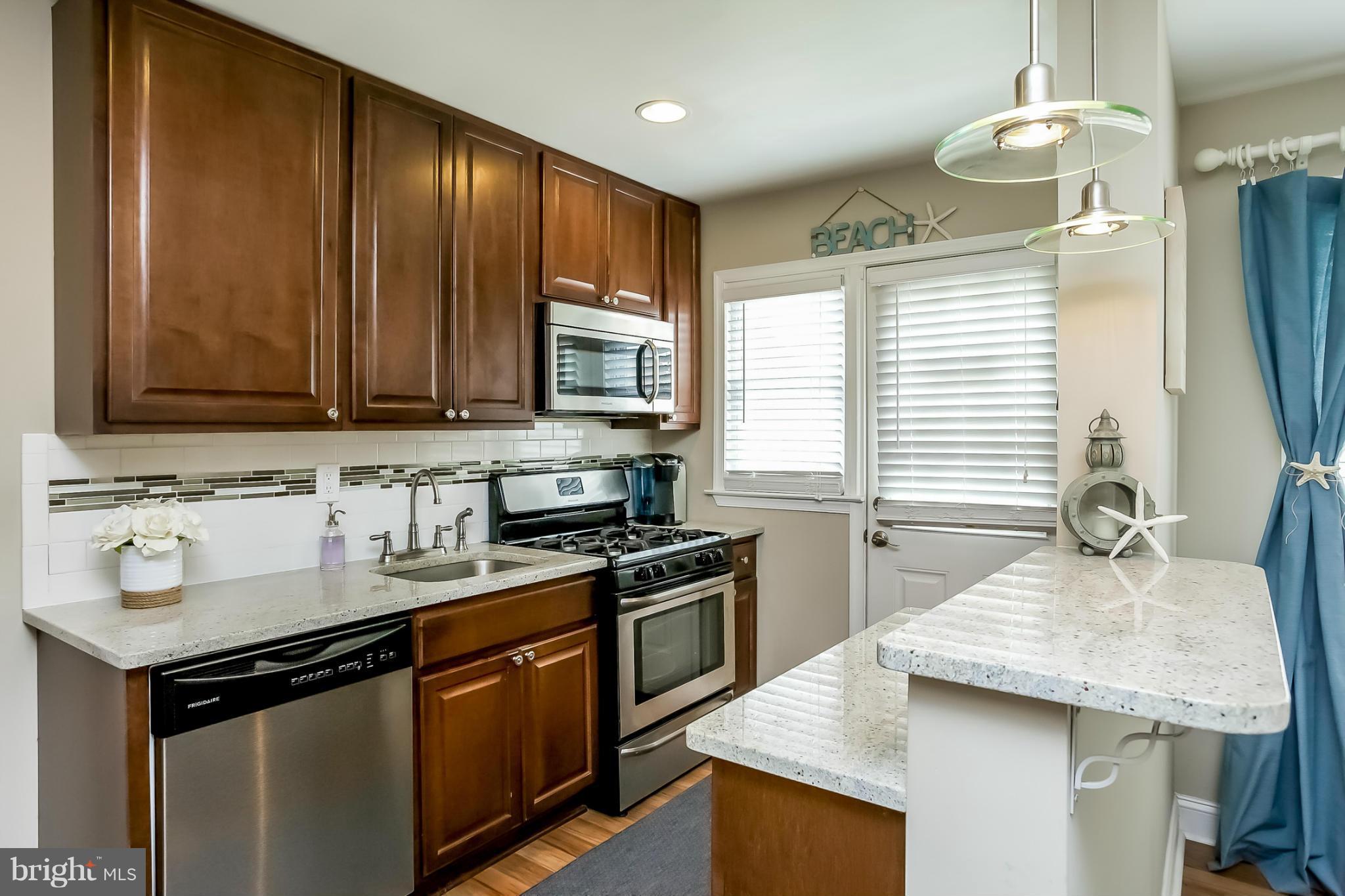 2134 Vailthorn Road Baltimore, MD 21220 - Photo 4 of 30 Kitchen