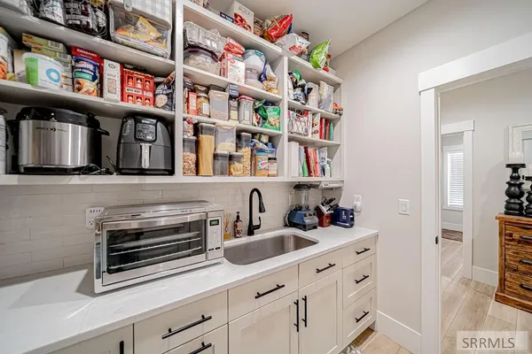 $644,000 | 431 Rock Hill Lane, Idaho Falls, ID 83401