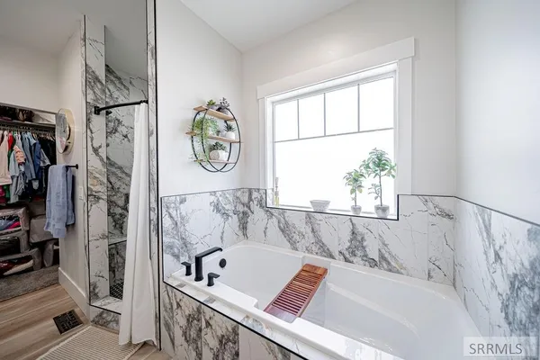 $644,000 | 431 Rock Hill Lane, Idaho Falls, ID 83401