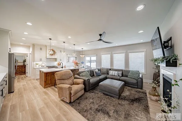 $644,000 | 431 Rock Hill Lane, Idaho Falls, ID 83401