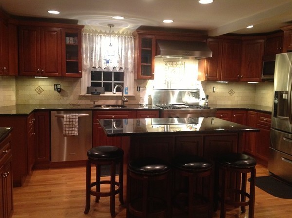15 Vale View Road Wakefield, MA 01880 - Photo 4 of 28 Gallery Image 4