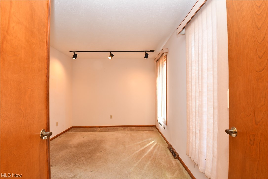 5160 Som Center Road Solon, OH 44139 - Photo 15 of 33 Gallery Image 15