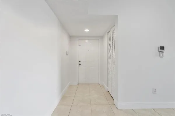 $2,100 | 1830 Florida Club Circle, Unit 4202, Naples, FL 34112