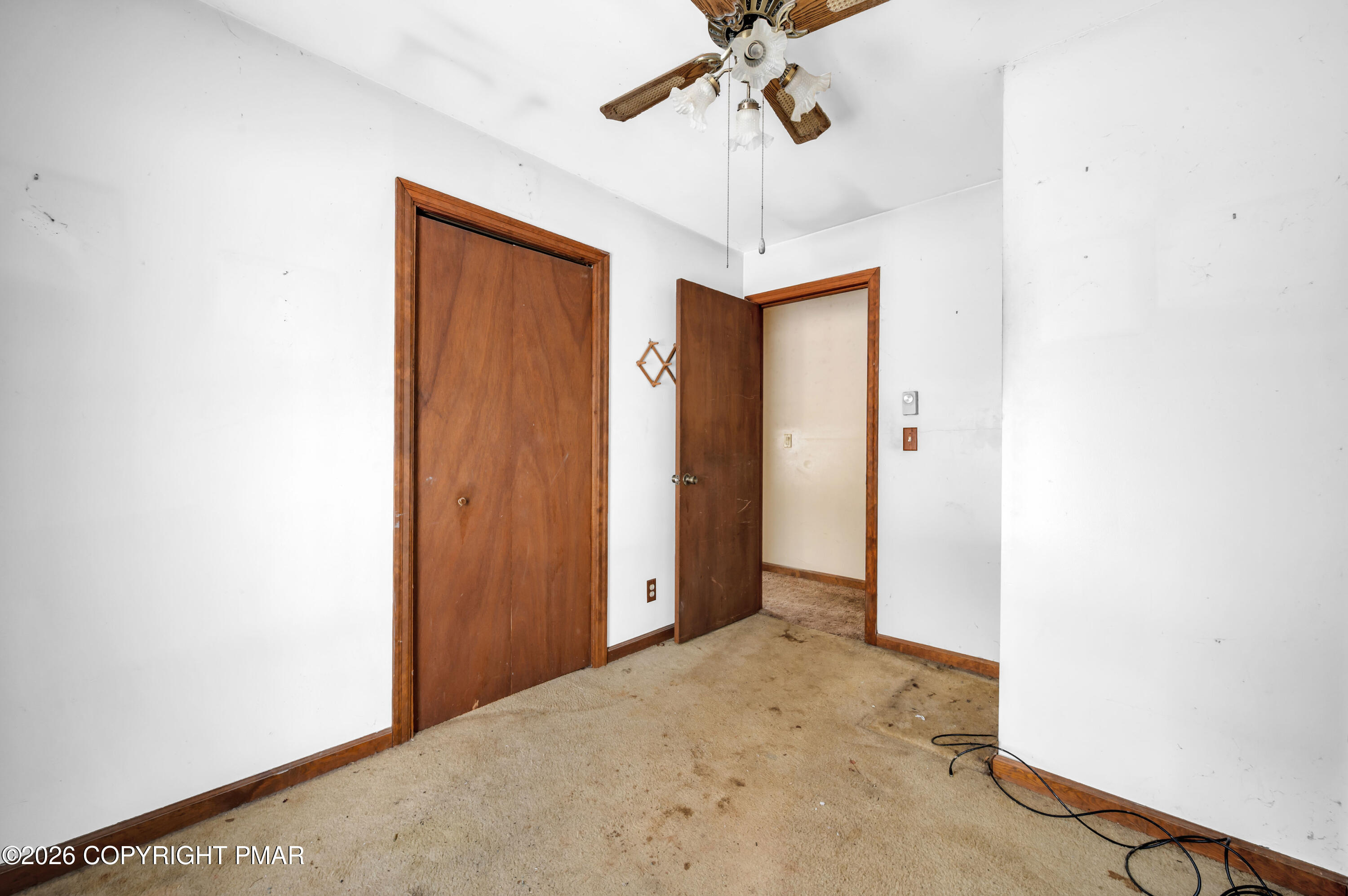 401 Schoolhouse Road East Stroudsburg, PA 18302 - Photo 12 of 21 a view of hallway with chandelier fan