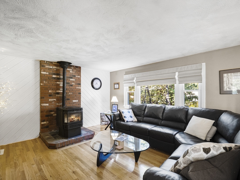 29 East Street Pepperell, MA 01463 - Photo 14 of 42